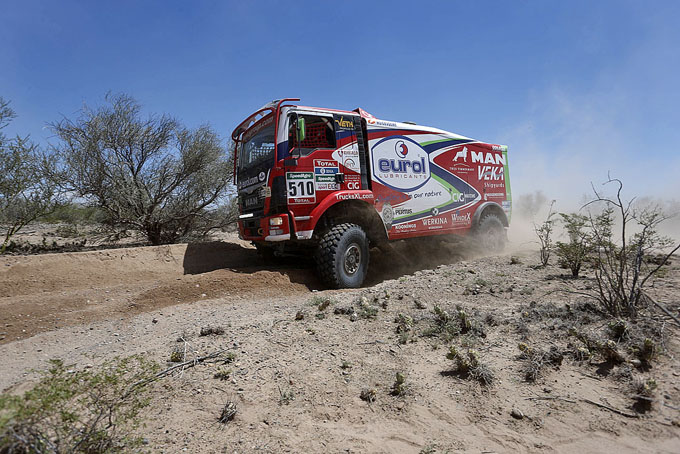 Peter Versluis en het leed wat Dakar heet: "Iedereen kwam uitgewoond aan de finish"